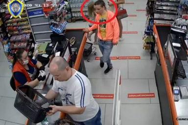Женщина из Минска нашла банковскую карту и 76 раз оплачивала ей товары