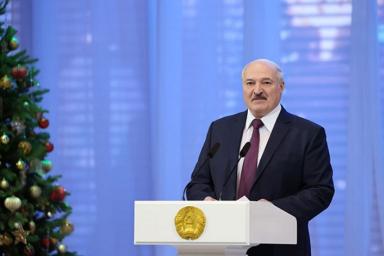 Лукашенко поздравил зарубежных лидеров с Новым годом. Зеленского почему-то в списке нет