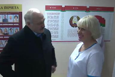 О чем главврач Витебского областного роддома говорила с Лукашенко тет-а-тет