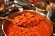 К мясу или кашам: рецепт универсальной вкусной грибной подливы