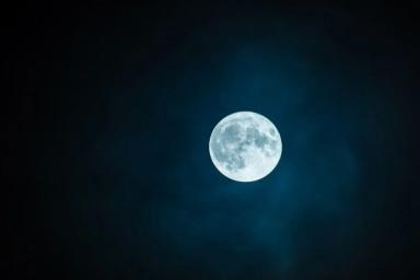 Опубликовано внезапное объяснение происхождения Луны
