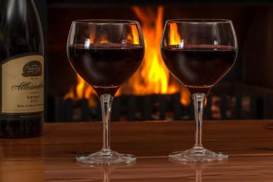 Стало известно о пользе красного вина для женщин