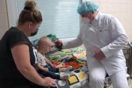 Главврач детской инфекционки о «постановочных кадрах»: Лукашенко был в красной зоне