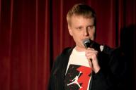 Комик Слава Комиссаренко с шуткой о президенте обогнал по просмотрам в Сети Лукашенко «с поздравлением»