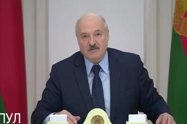 Лукашенко высказался о российских протестах и обратился к Навальному 