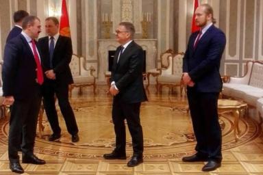 Глава IIHF Рене Фазель прилетел в Минск для встречи с Лукашенко