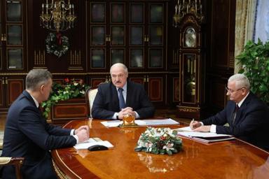 Лукашенко потребовал заканчивать «рыночную болтовню»