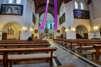В Витебске католикам запретили хлопать в костелах и обязали стоять на коленях