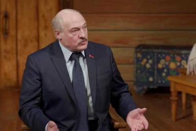 Лукашенко – белорусам: «Ну хорошо, откажитесь от русского языка. Навошта ён нам?»