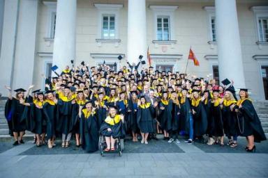 12 уволенных из белорусских вузов преподавателей получили работу в ЕГУ