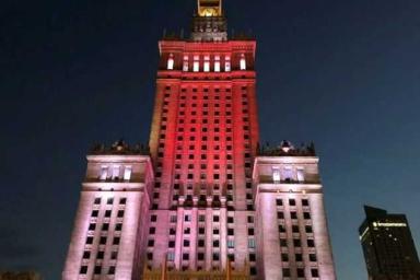 Самое высокое здание в Польше украсят бело-красно-белой подсветкой