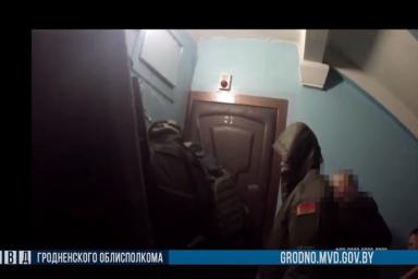 Поножовщина в Лиде: двое раненых, нападавшие заперлись в квартире. Работал ОМОН