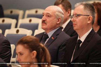 «Эти ребята не подведут страну»: Лукашенко показали обновленный спектакль «Павлинка» в Купаловском театре 