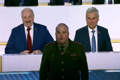 Лукашенко наградил медалью гомельского военкома, которому передал «заряд энергии и решимости»
