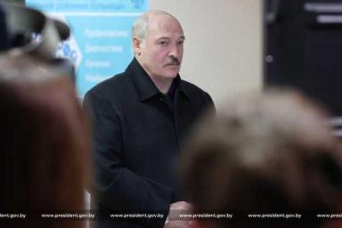 Лукашенко против полного перехода в стране на страховую медицину