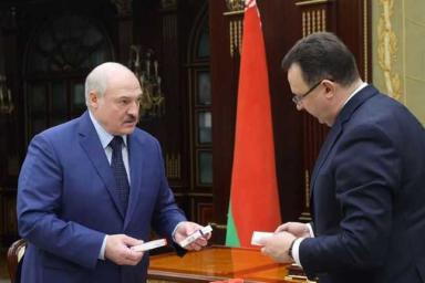 Лукашенко: К 2022-м году мы провакцинируем все население