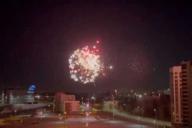 Ночью белорусы по всему Минску запустили салюты в честь Дня воли