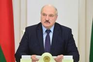 Лукашенко хочет привлечь «напечатанные триллионы долларов» в Беларусь