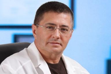 Доктор Мясников дал новый прогноз по коронавирусу