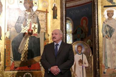 Лукашенко: Жизнь выиграла сражение у смерти, добро восторжествовало над злом