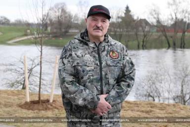 Лукашенко раскрыл детали разговора Байдена и Путина о госперевороте в Беларуси