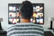 «Белтелеком» прекратил вещание телеканала Euronews в Беларуси: вместо него – фильмы про войну  