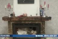 У белоруса дома нашли свечи белого и красного цвета: теперь он в ИВС