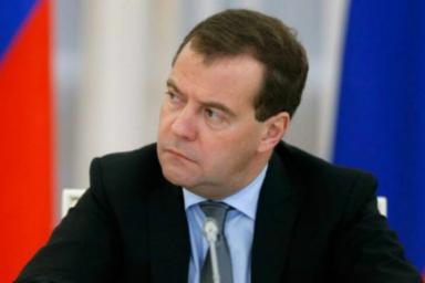 Медведев допустил, что вакцинация от коронавируса станет обязательной