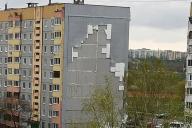 В Могилеве после сильного ветра многоэтажка осталась без утеплителя