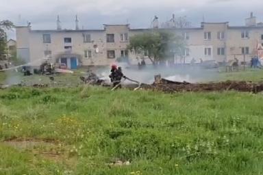 В Барановичах между жилыми домами разбился военный самолет – погибли летчики