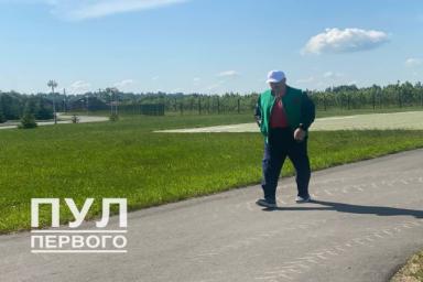 Лукашенко в спортивном костюме заметили в белорусском селе