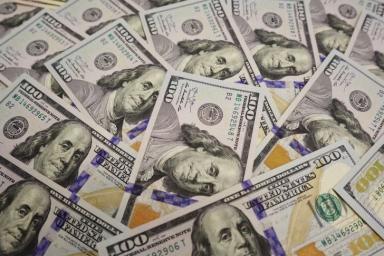 Новый закон о валюте: как будут менять доллары после 9 июля