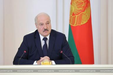 Лукашенко: ребята на Западе растерялись из-за успеха белорусской экономики