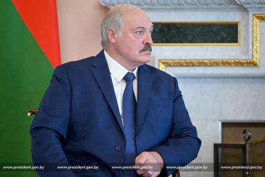 Лукашенко о санкциях: мы выдержим и будем развиваться, это не вопрос 