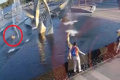 В Украине 4-летнего мальчика убило фонтаном на глазах у матери