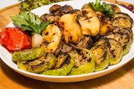 Почему оладьи из кабачков внутри сырые: как исправить   