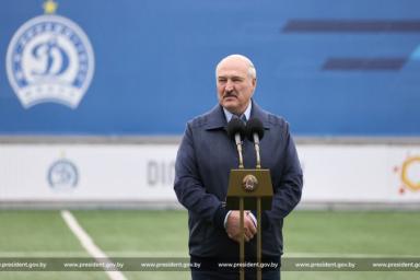 Лукашенко – футболистам: будете играть плохо – не советую иметь дело со мной
