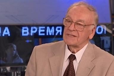Умер легендарный диктор и ведущий программы «Время» Игорь Кириллов