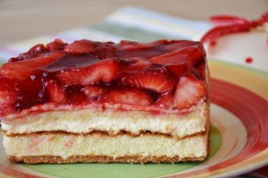 Как предотвратить «протечку» ягод из пирога: советы находчивых хозяек