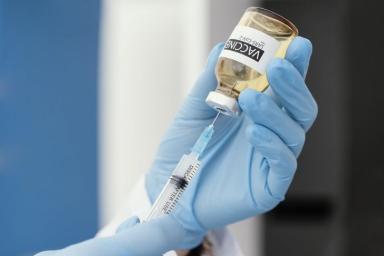 Первую дозу вакцины против COVID-19 получили около 2,9 млн белорусов
