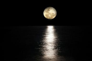 Уникальное лунное затмение можно наблюдать 19 ноября: такого не было 500 лет