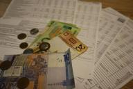 Министр ЖКХ: население оплачивает около 83% себестоимости коммуналки