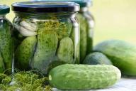 Что сделать с одноразовыми крышками для закаток, чтобы они стали многоразовыми: бабушкина хитрость