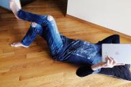 Человек с планшетом 