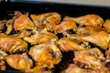 Как приготовить бесподобно вкусную подливу для курицы: съедается быстрее, чем мясо