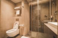 Зачем класть кирпич в бачок унитаза: хитрый советский трюк 