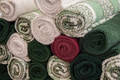 Как стирать махровые полотенца, чтобы они оставались мягкими: совет, который пригодится всем
