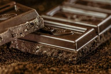 Ученые рассказали про неожиданный эффект темного шоколада