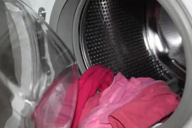 Как убрать старый налёт с дверцы и люка стиральной машины: простой способ