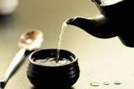 Как использовать спитый чай и кофе в своём огороде: 3 хитрых способа